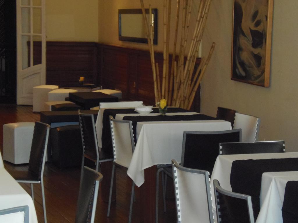Plaza Fuerte Hotel Montevideo Buitenkant foto